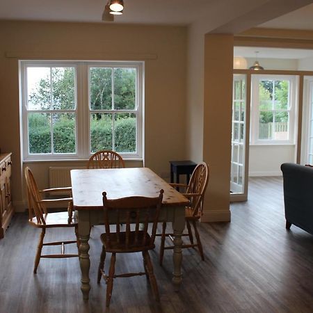 Stable Cottage At Yearle House Вулер Екстер'єр фото